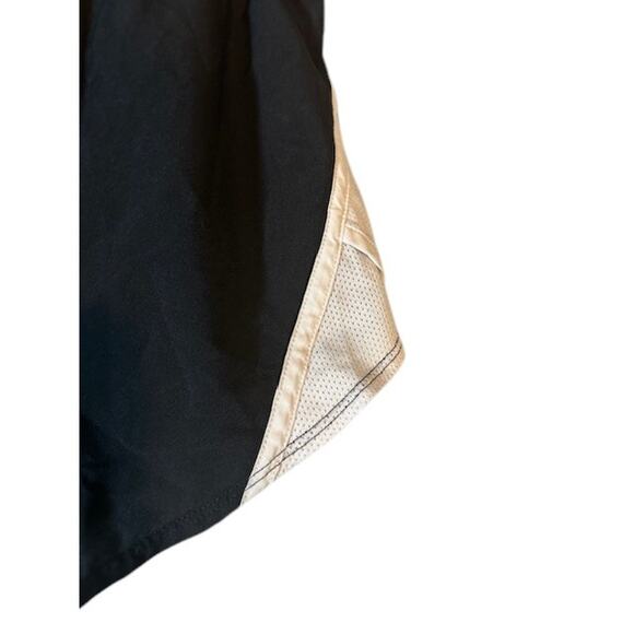 Under Armour Black White Lined Drawstring Loose Fit Athletic Shorts Women Sz S - Picture 6 of 8